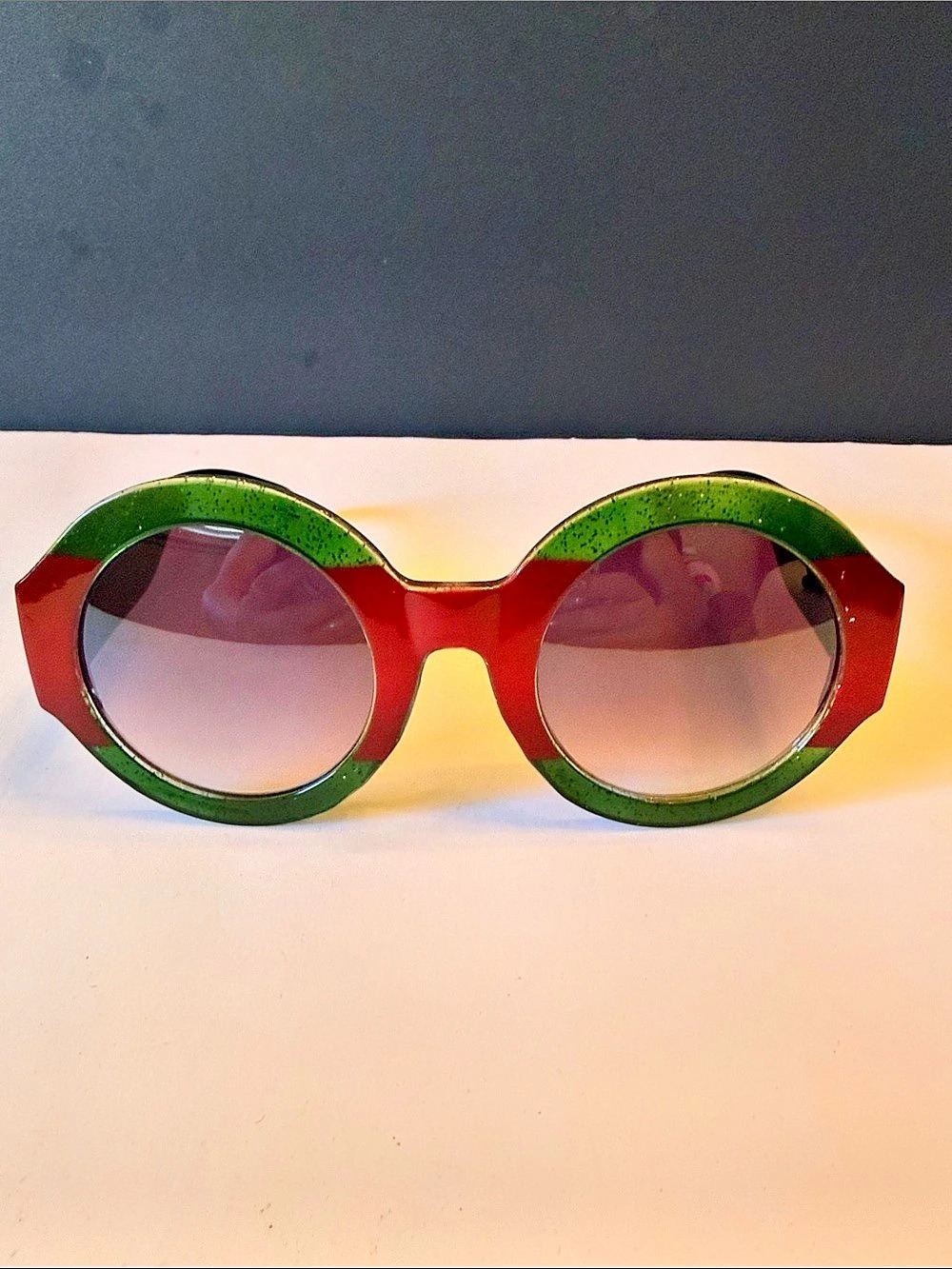 Woman’s Fashion Round Glitter Sunglasses Green & Red